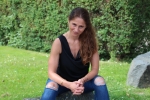 Hvorfor vælger man at støtte et velgørende formål ved at bestige Afrikas højeste bjerg? For udviklingschef og mor til to, Henriette Klekner, handler det om ikke at kunne lade være med at søge de fysiske grænser – og når man samtidig støtter Børneulykkesfondens arbejde med syge børn, går det op i en højere enhed. ’Climb for Charity’ hedder projektet, hvor alle bidrag ubeskåret går til Børneulykkesfondens projekt Legeheltene. Da muligheden bød sig for Henriette Klekner, slog hun straks til på trods af, at turen på alle måder er en omfangsrig affære.